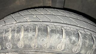 Used 2020 Renault Kwid 1.0L RXT(O) AMT Petrol Automatic tyres LEFT REAR TYRE TREAD VIEW