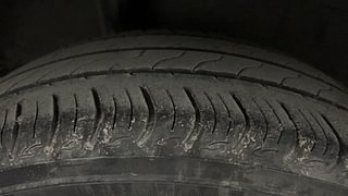 Used 2018 Honda Amaze 1.2 V CVT Petrol Petrol Automatic tyres RIGHT REAR TYRE TREAD VIEW