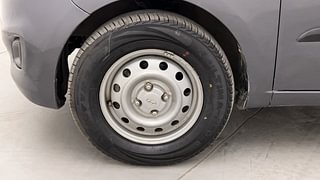 Used 2013 Hyundai i10 [2010-2016] Era Petrol Petrol Manual tyres LEFT FRONT TYRE RIM VIEW