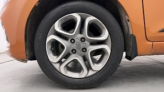 Used 2020 Hyundai Elite i20 [2018-2020] Asta (O) CVT Petrol Automatic tyres LEFT FRONT TYRE RIM VIEW