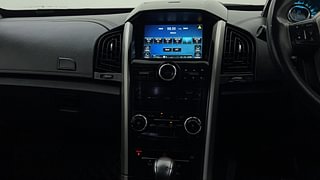 Used 2019 Mahindra XUV500 W11 AT Diesel Automatic interior MUSIC SYSTEM & AC CONTROL VIEW
