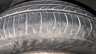 Used 2017 hyundai Xcent E Petrol Petrol Manual tyres LEFT FRONT TYRE TREAD VIEW