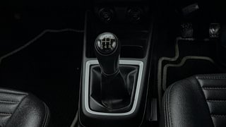 Used 2020 Maruti Suzuki Swift [2017-2021] VXi Petrol Manual interior GEAR  KNOB VIEW