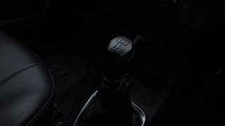 Used 2016 Renault Kwid [2015-2019] RXT Petrol Manual interior GEAR  KNOB VIEW