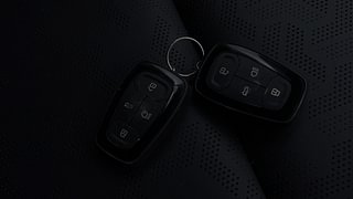 Used 2022 Tata Altroz XZA+ Petrol Automatic extra CAR KEY VIEW