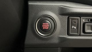 Used 2018 maruti-suzuki Vitara Brezza ZDI PLUS Dual Tone Diesel Manual top_features Keyless start