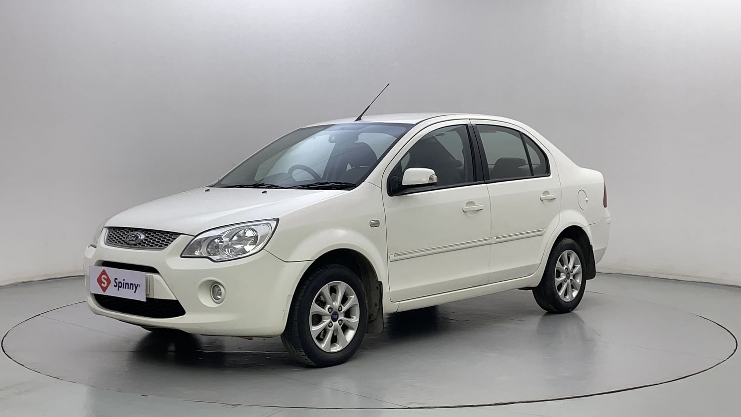 LEFT FRONT CORNER VIEW