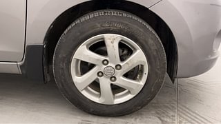 Used 2015 Maruti Suzuki Celerio ZXI Petrol Manual tyres RIGHT FRONT TYRE RIM VIEW