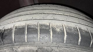 Used 2018 Maruti Suzuki Baleno [2015-2019] Alpha AT Petrol Petrol Automatic tyres RIGHT REAR TYRE TREAD VIEW