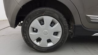 Used 2022 Maruti Suzuki Wagon R 1.0 VXI Petrol Manual tyres RIGHT REAR TYRE RIM VIEW