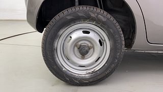 Used 2018 Datsun Redi-GO [2015-2019] A Petrol Manual tyres RIGHT REAR TYRE RIM VIEW