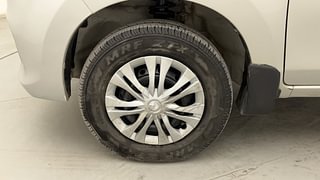 Used 2017 Maruti Suzuki Alto 800 [2016-2019] Lxi Petrol Manual tyres LEFT FRONT TYRE RIM VIEW