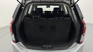 Used 2019 Mahindra XUV500 W11 AT Diesel Automatic interior DICKY INSIDE VIEW
