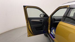 Used 2017 Maruti Suzuki Vitara Brezza [2016-2020] ZDI PLUS Dual Tone Diesel Manual interior LEFT FRONT DOOR OPEN VIEW