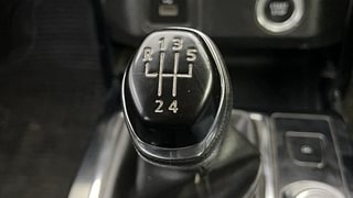Used 2022 Renault Kiger RXZ MT Petrol Manual interior GEAR  KNOB VIEW