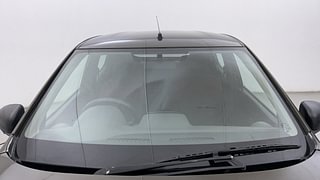 Used 2016 Renault Kwid [2015-2019] RXT Petrol Manual exterior FRONT WINDSHIELD VIEW