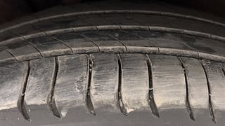 Used 2021 Skoda Superb L&K TSI AT Petrol Automatic tyres RIGHT FRONT TYRE TREAD VIEW