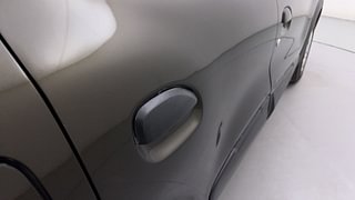 Used 2016 Renault Kwid [2015-2019] RXT Petrol Manual dents MINOR SCRATCH