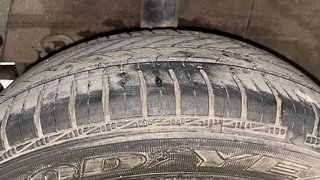 Used 2020 Hyundai Grand i10 [2017-2020] Sportz 1.2 Kappa VTVT Petrol Manual tyres RIGHT REAR TYRE TREAD VIEW