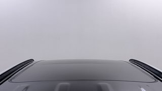 Used 2022 Hyundai Alcazar Signature 6 STR 2.0 Petrol MT Petrol Manual top_features Sunroof