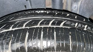 Used 2014 Maruti Suzuki Swift [2011-2017] VXi Petrol Manual tyres LEFT REAR TYRE TREAD VIEW
