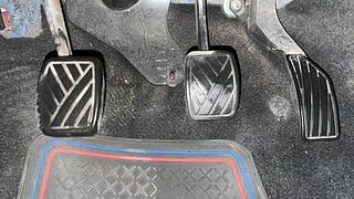 Used 2014 Maruti Suzuki Swift [2011-2017] VXi Petrol Manual interior PEDALS VIEW