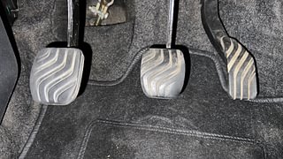 Used 2016 Renault Kwid [2015-2019] RXT Petrol Manual interior PEDALS VIEW