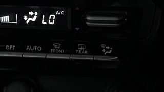 Used 2024 maruti-suzuki Baleno Delta AMT Petrol Petrol Automatic top_features Rear defogger