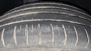 Used 2021 Toyota Glanza [2019-2022] G CVT Petrol Automatic tyres RIGHT REAR TYRE TREAD VIEW