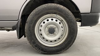 Used 2024 Maruti Suzuki Eeco AC 5 STR Petrol Manual tyres RIGHT FRONT TYRE RIM VIEW