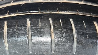 Used 2019 Maruti Suzuki Baleno [2015-2019] Alpha AT Petrol Petrol Automatic tyres LEFT FRONT TYRE TREAD VIEW