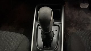 Used 2017 Maruti Suzuki Baleno [2015-2019] Zeta AT Petrol Petrol Automatic interior GEAR  KNOB VIEW