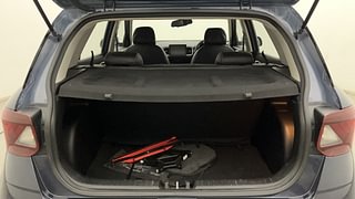 Used 2021 Hyundai Venue [2019-2022] SX Plus 1.0 Turbo DCT Petrol Automatic interior DICKY INSIDE VIEW
