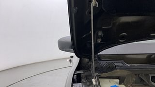 Used 2016 Renault Kwid [2015-2019] RXT Petrol Manual engine ENGINE RIGHT SIDE HINGE & APRON VIEW