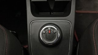 Used 2020 Renault Kwid 1.0L RXT (O) AMT SCE Petrol Automatic interior GEAR  KNOB VIEW