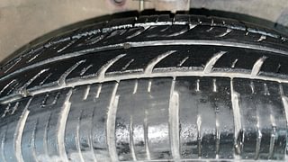 Used 2014 Maruti Suzuki Swift [2011-2017] VXi Petrol Manual tyres RIGHT FRONT TYRE TREAD VIEW