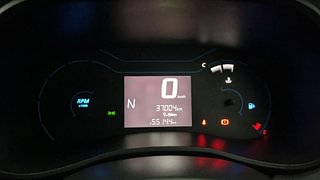 Used 2020 Renault Kwid 1.0L RXT (O) AMT SCE Petrol Automatic interior CLUSTERMETER VIEW
