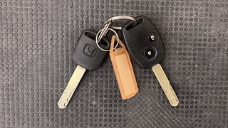 Used 2015 Honda Brio [2011-2016] S MT Petrol Manual extra CAR KEY VIEW
