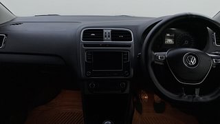 Used 2018 Volkswagen Polo [2016-2019] Highline Plus 1.0 (P)  Connect Edition Petrol Manual interior MUSIC SYSTEM & AC CONTROL VIEW