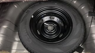Used 2019 Renault Kwid [2017-2019] CLIMBER 1.0 AMT Petrol Automatic tyres SPARE TYRE VIEW