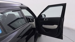Used 2022 Hyundai Venue SX 1.2 Petrol Petrol Manual interior RIGHT FRONT DOOR OPEN VIEW