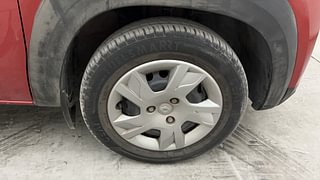 Used 2020 Renault Kwid 1.0L RXT (O) AMT SCE Petrol Automatic tyres RIGHT FRONT TYRE RIM VIEW