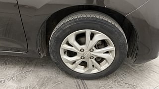 Used 2018 Honda Amaze 1.2 V CVT Petrol Petrol Automatic tyres RIGHT FRONT TYRE RIM VIEW