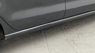 Used 2015 volkswagen Vento 1.6L Highline Petrol Petrol Manual dents MINOR DENT