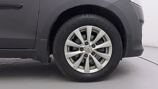 Used 2013 Maruti Suzuki Ertiga [2012-2015] ZDi Diesel Manual tyres RIGHT FRONT TYRE RIM VIEW