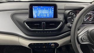 Used 2022 Tata Altroz XM Plus 1.2 Petrol Manual interior MUSIC SYSTEM & AC CONTROL VIEW