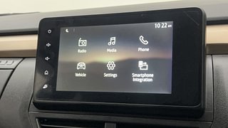 Used 2023 Renault Kiger RXT (O) MT Petrol Manual top_features Integrated (in-dash) music system