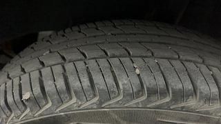 Used 2018 Renault Kwid [2015-2019] 1.0 RXT AMT Petrol Automatic tyres LEFT REAR TYRE TREAD VIEW
