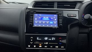 Used 2017 Honda Jazz [2015-2019] VX Diesel Diesel Manual interior MUSIC SYSTEM & AC CONTROL VIEW