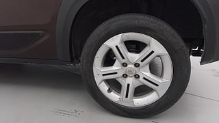 Used 2022 Renault Kiger RXT MT Petrol Manual tyres LEFT REAR TYRE RIM VIEW